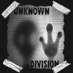 Mens-oversized-unknown-division-glitch-front-graphic-tee